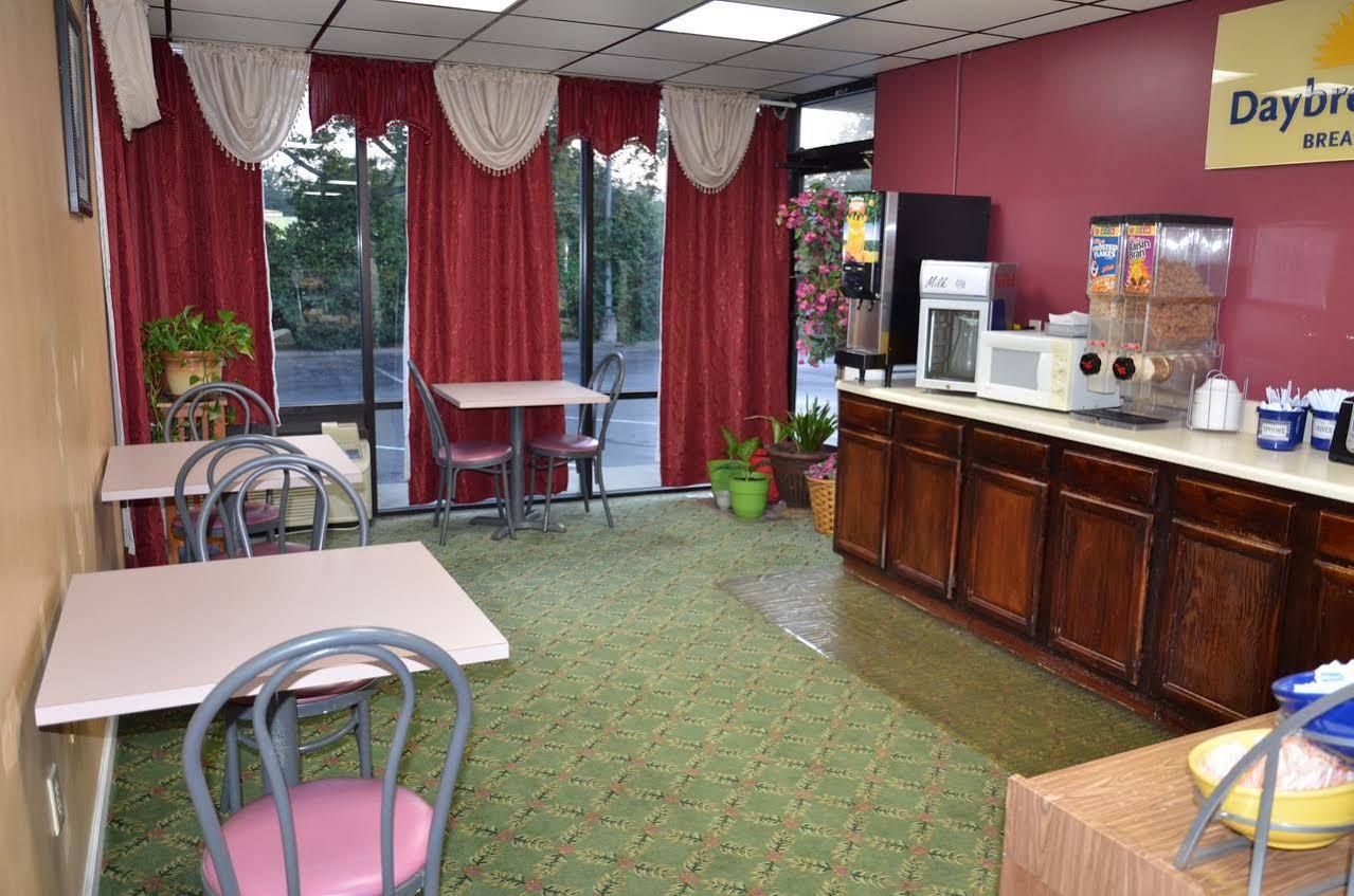 Days Inn Cheraw Exterior foto