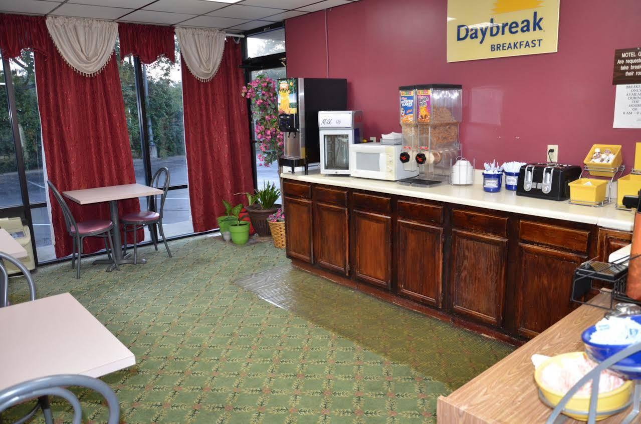 Days Inn Cheraw Exterior foto